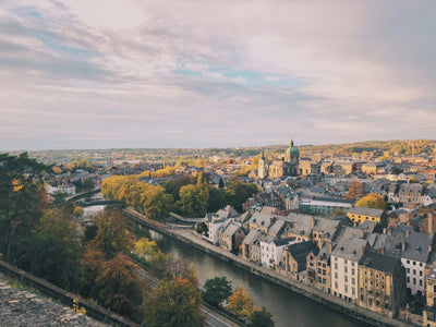 Vue de Namur, la Meuse et la Citadelle en Belgique