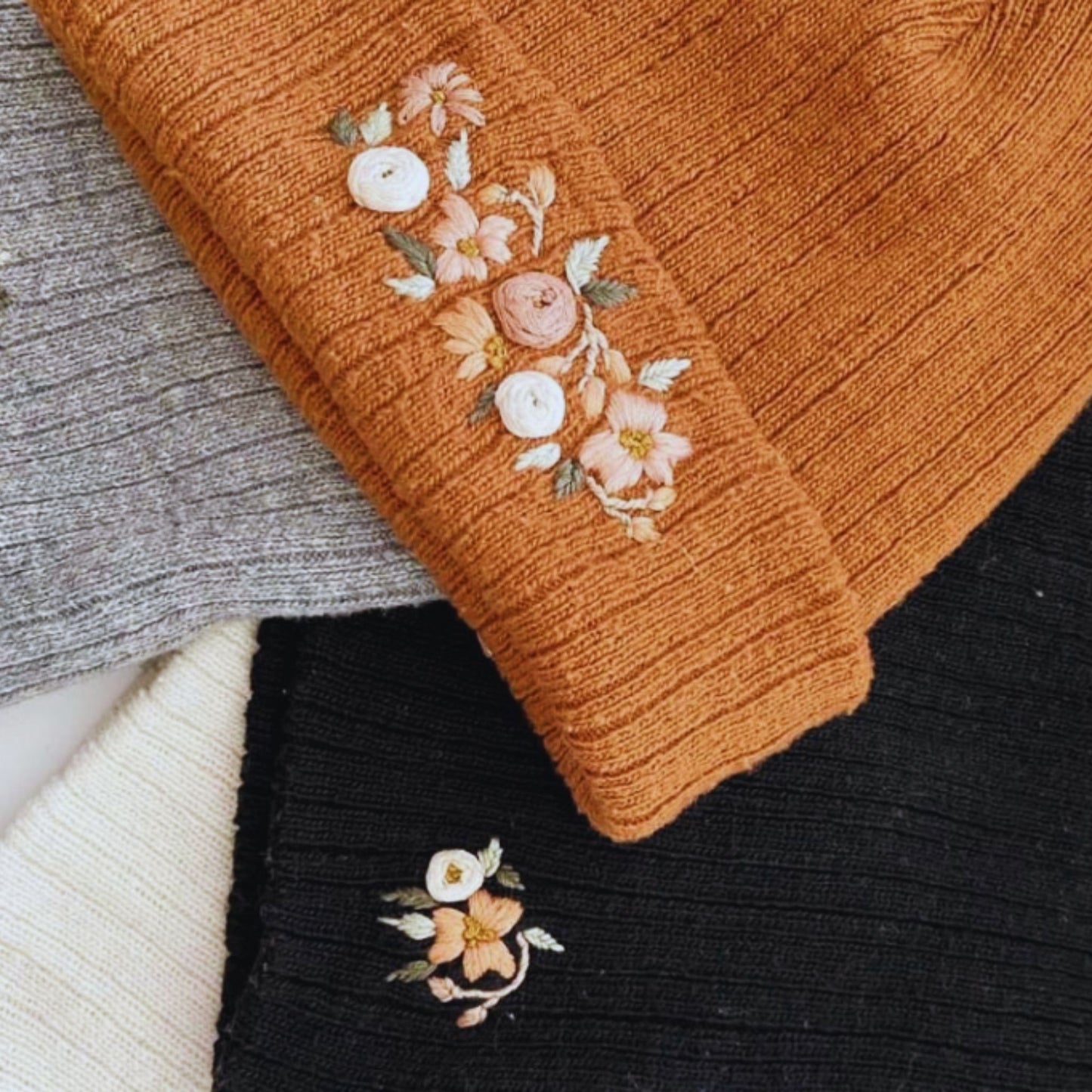 filybul_atelier_broderie_maille_fernelement_sous_le_noyer_visuel